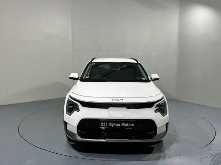 2023 Kia Niro - thumbnail 2