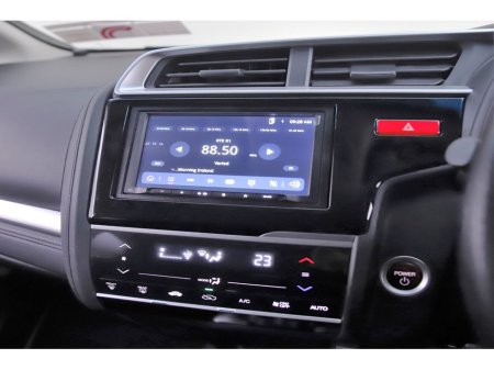 2016 Honda Fit 1.5 I-VTEC HYBRID AUTO *ANDROID*CARPLAY*15"ALLOY WHEELS* €11,890 thumbnail