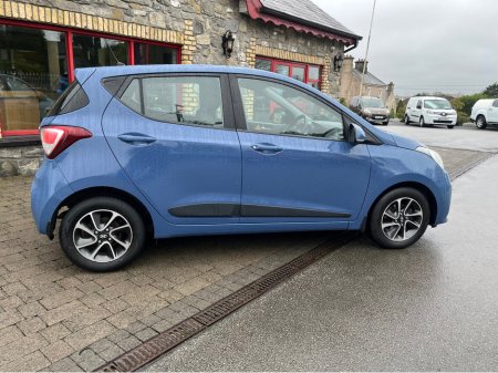 2018 Hyundai i10 AUTOMATIC   DELUXE  1 OWNER thumbnail