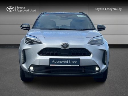 2025 Toyota Yaris Cross LUNA SPORT BI-TONE €34,750 thumbnail