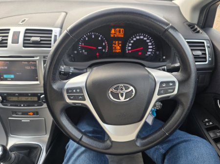 2014 Toyota Avensis D-4D 125 (2.0) Strata Saloon €11,950 thumbnail