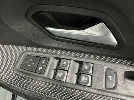 2022 Dacia Jogger 7 Seater Comfort 1.0 Petrol €17,250 thumbnail