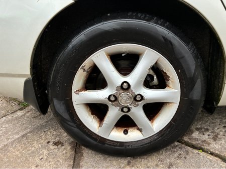 2005 Toyota Corolla - thumbnail 19