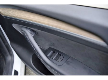 2024 Tesla Model Y LONG RANGE AWD Dual Motor €37,490 thumbnail