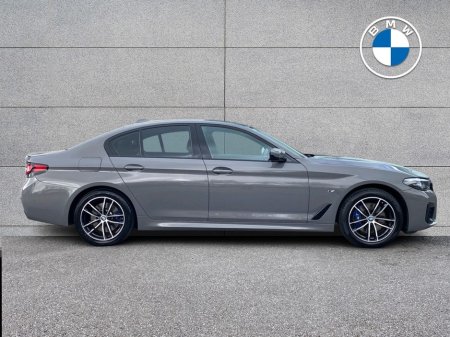 2022 BMW 5 Series - photo 3