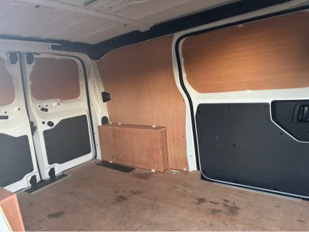 2022 Peugeot Expert EACTIVE STANDARD 100KW 50KWH 4 €14,950 thumbnail