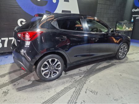 2017 Mazda Mazda2 - thumbnail 10