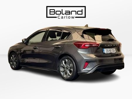 2025 Ford Focus - view 3