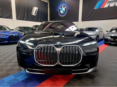 2023 BMW i7 - view 2