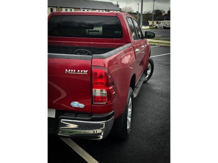 2017 Toyota Hilux - thumbnail 9