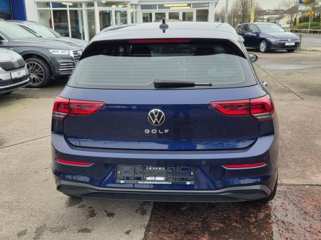 2022 Volkswagen Golf LIFE TDI €26,950 thumbnail