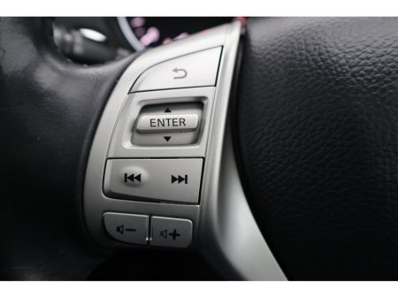 2017 Nissan Qashqai N-CONNECTA 360  Great Spec Exceptional Condition! €13,995 thumbnail