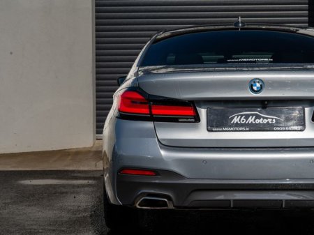2022 BMW 5 Series - thumbnail 7