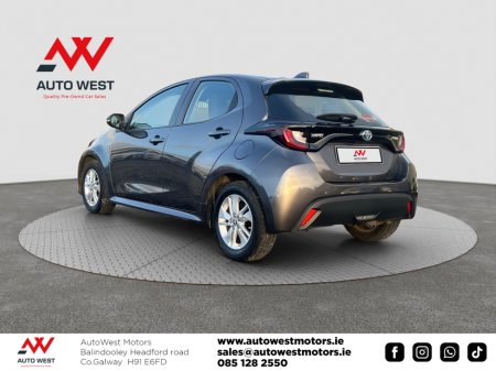 2022 Toyota Yaris 2022 Toyota Yaris 1.5 Self-Charging Hybrid €19,750 thumbnail