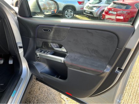 2023 Mercedes-Benz EQB - thumbnail 14