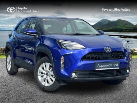 2025 Toyota Yaris Cross - thumbnail 1