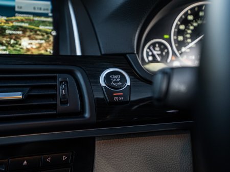 2015 BMW 5 Series - thumbnail 33