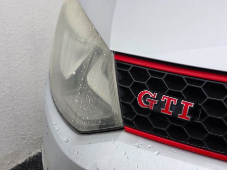 2012 Volkswagen Polo - thumbnail 13