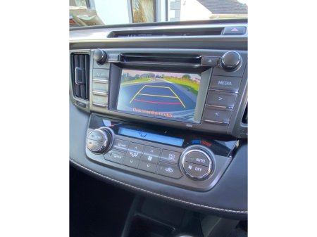 2015 Toyota Rav4 - thumbnail 12