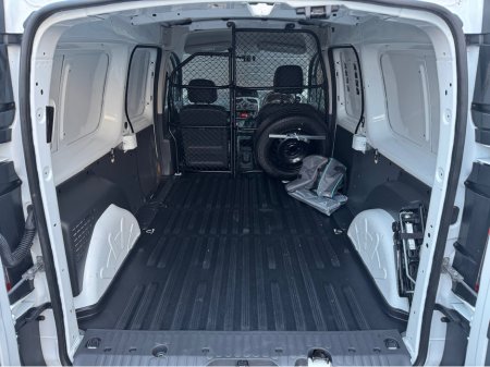 2020 Renault Kangoo EXPRESS BUSINESS 5DR AUTO €5,995 thumbnail