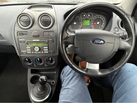 2006 Ford Fiesta GHIA 1.4 5DR AUTO €2,950 thumbnail