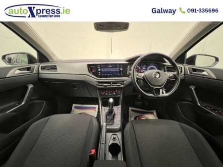 2018 Volkswagen Polo - view 2