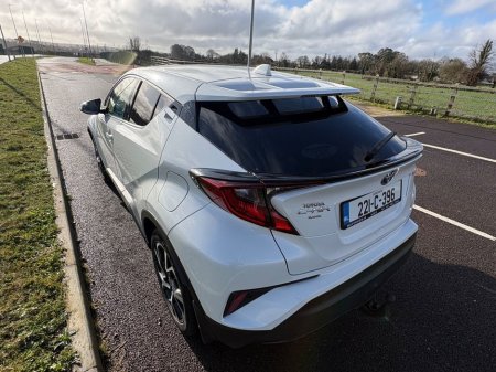 2022 Toyota C-HR 1.8 Hybrid Sport 4DR Auto, €26,900 thumbnail