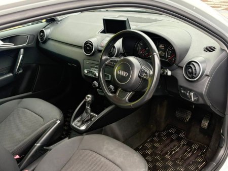 2014 Audi A1 - thumbnail 6