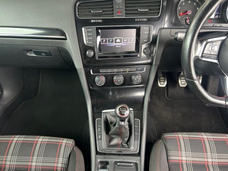 2014 Volkswagen Golf GTI 2.0 TSI MANUAL 6SPEED FWD 220BHP 5DR €15,950 thumbnail