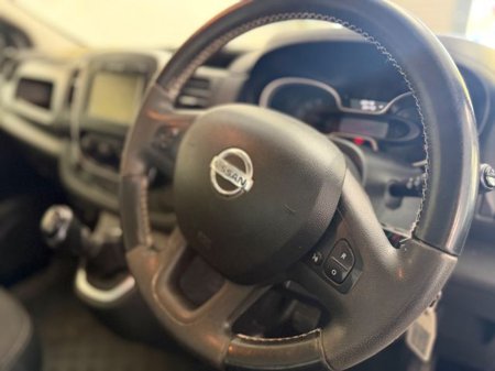 2020 Nissan NV300 - thumbnail 6