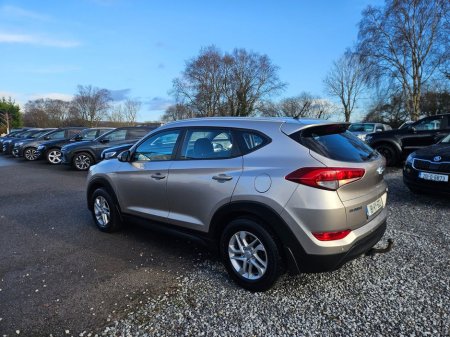 2018 Hyundai Tucson 1.7 Comfort 5DR €13,990 thumbnail