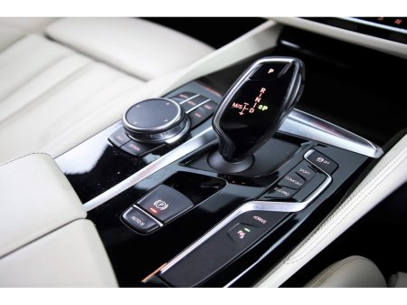 2018 BMW 5 Series - thumbnail 18