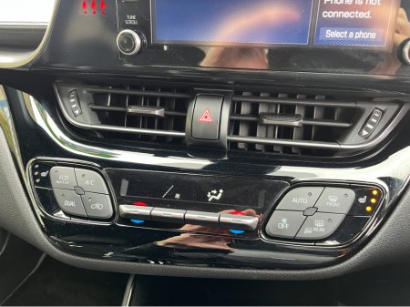 2020 Toyota C-HR - thumbnail 15