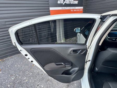 2019 Honda Grace - thumbnail 17