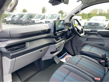 2026 Ford Transit Custom - thumbnail 9