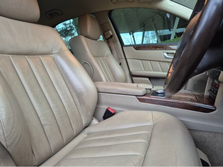 2012 Mercedes-Benz E Class 200 CDI BLUE EFFICIENCY ELEGANCE ECO 4 4DR AUTO €8,900 thumbnail