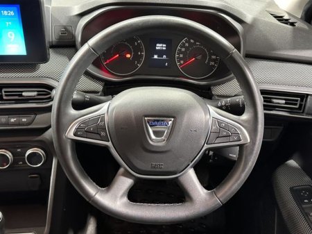 2022 Dacia Jogger Comfort Petrol 7 Seater 1.0 221 €17,750 thumbnail
