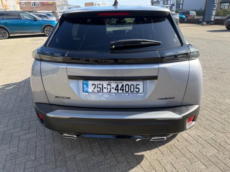 2025 Peugeot 2008 - thumbnail 5