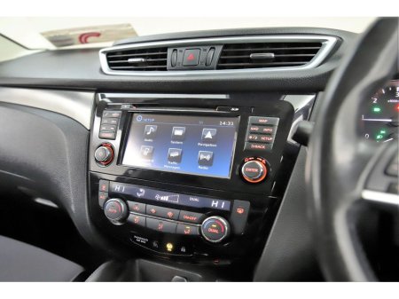 2018 Nissan Qashqai 1.5 DCI N-CONNECTA 6SPD *PANORAMIC ROOF*360 PAN CAM*SAT NAV* €18,890 thumbnail