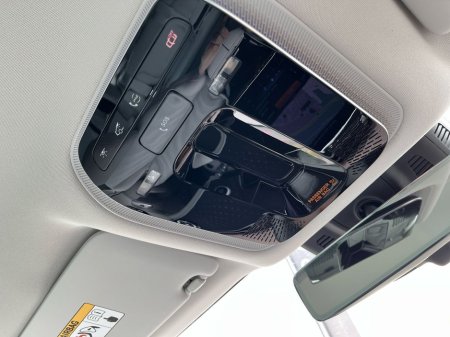 2025 Mercedes-Benz EQE - thumbnail 26