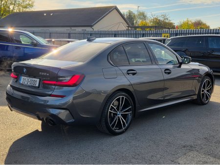 2021 BMW 3 Series - view 3