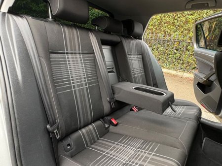 2016 Volkswagen Golf 1.2 TSI - IRISH CAR - SUNROOF €14,900 thumbnail