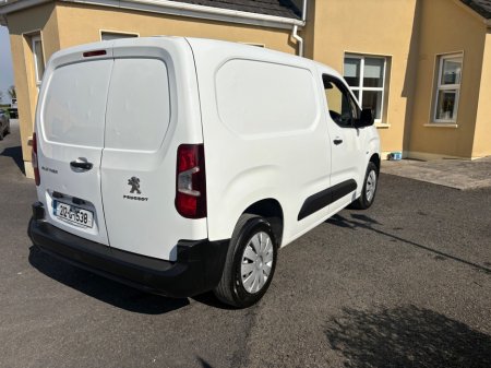 2021 Peugeot Partner - thumbnail 9