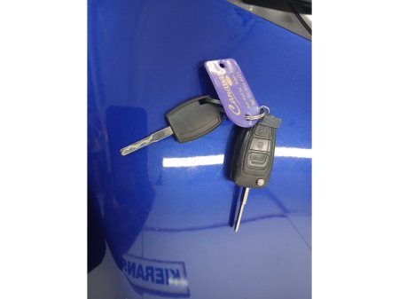 2016 Ford Focus - thumbnail 11