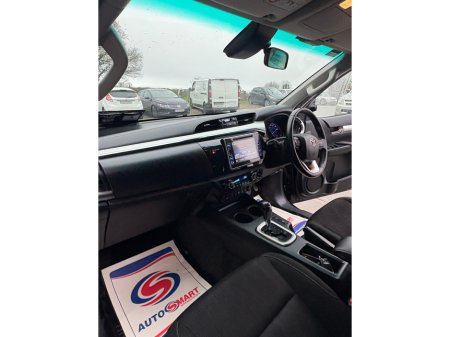 2019 Toyota Hilux INVINCIBLE D-4D 4WD DCB €31,950