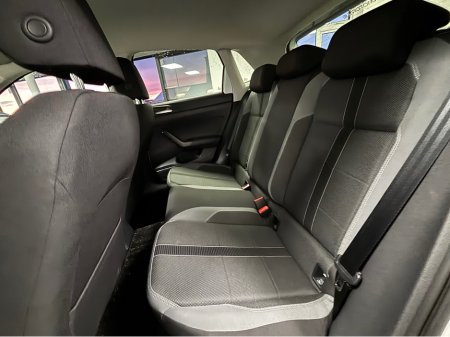 2018 Volkswagen Polo VOLKSWAGEN POLO 1.0 TSI DSG*REVERSE CAM & PARK ASSIST*ADAPTIVE CRUISE CONTROL*BLUETOOTH AUDIO*FINANCE AVAILABLE TRADE INS WELCOME* €15,950 thumbnail