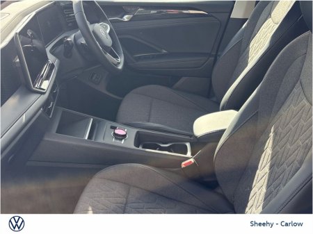 2026 Volkswagen Tiguan - view 4