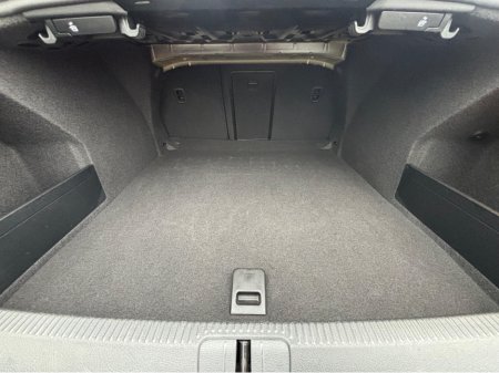 2012 Volkswagen Passat DBA-3CCAX 4DR AUTO €6,995