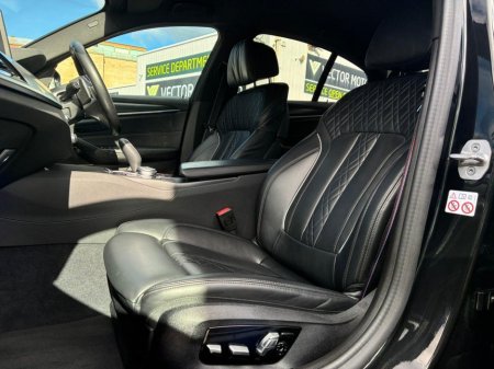 2023 BMW 5 Series - thumbnail 9