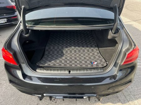 2019 BMW 5 Series - thumbnail 13